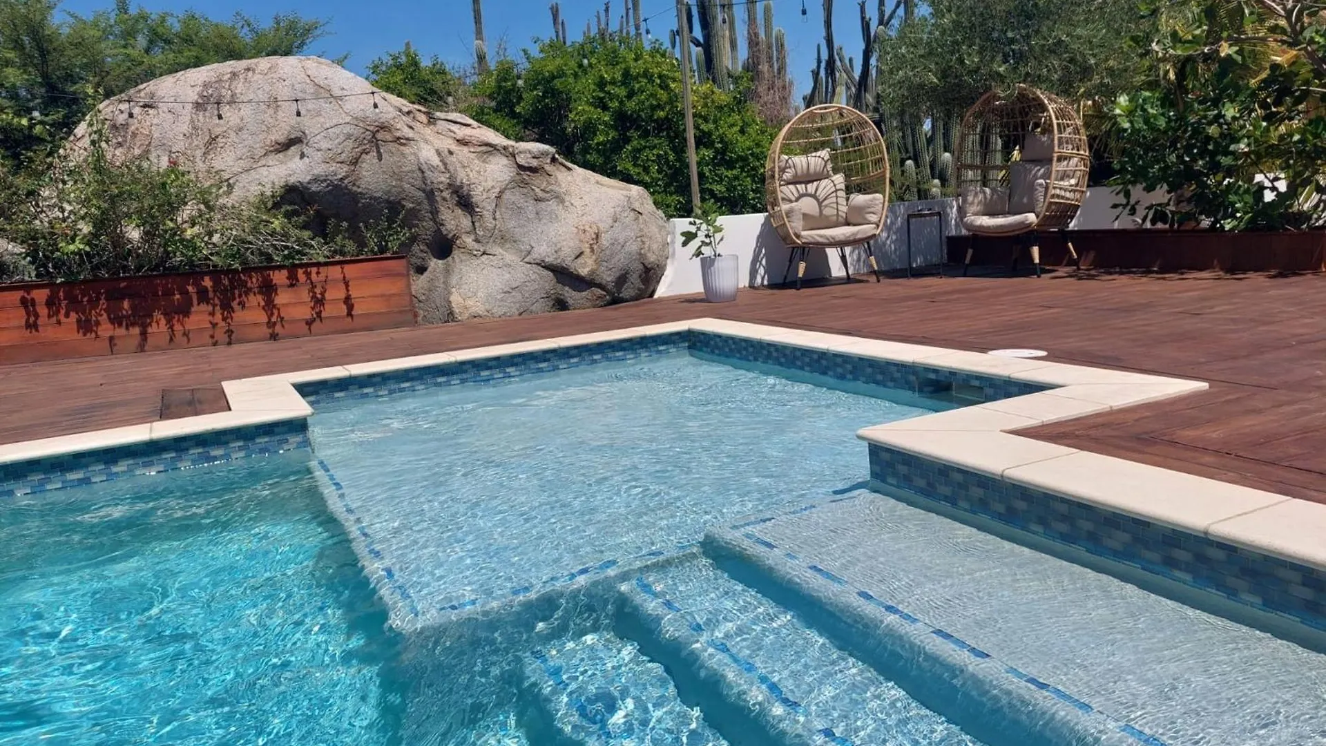 The Rocks Residence, Apartment 2 Of Total 2 Paradera Αρούμπα